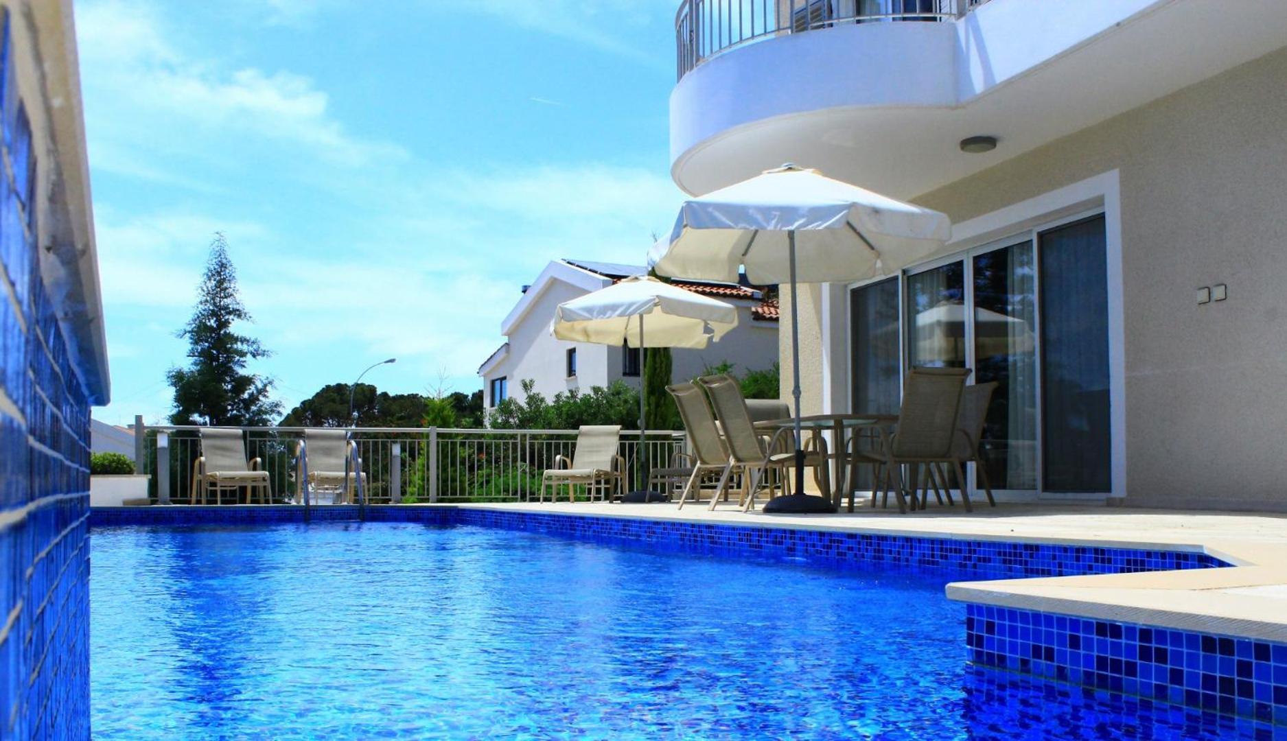 Coral Blue Bay Villa Коралова Затока Екстер'єр фото
