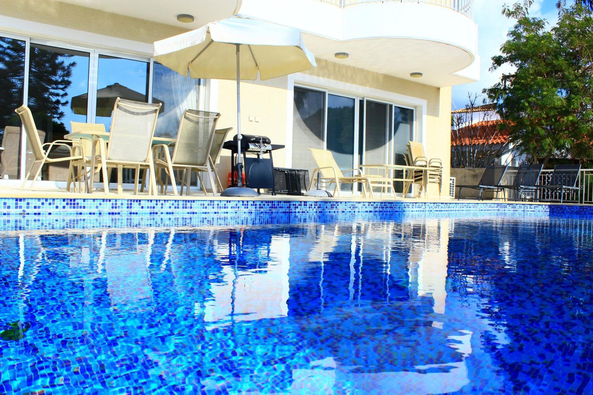 Coral Blue Bay Villa Коралова Затока Екстер'єр фото